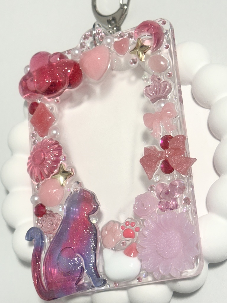 ♡限定1点♡レジン硬質トレカケース【ネコ 紅桃】