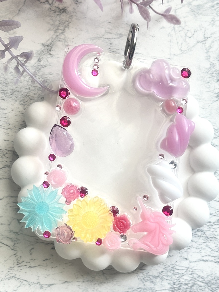 ♡限定1点♡レジン硬質トレカケース【ユニコーンの花畑】