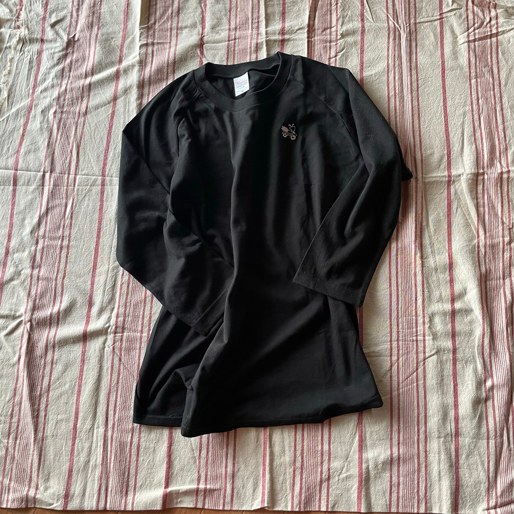 らいおん丸刺繍3/4ラグランスリーブTシャツ