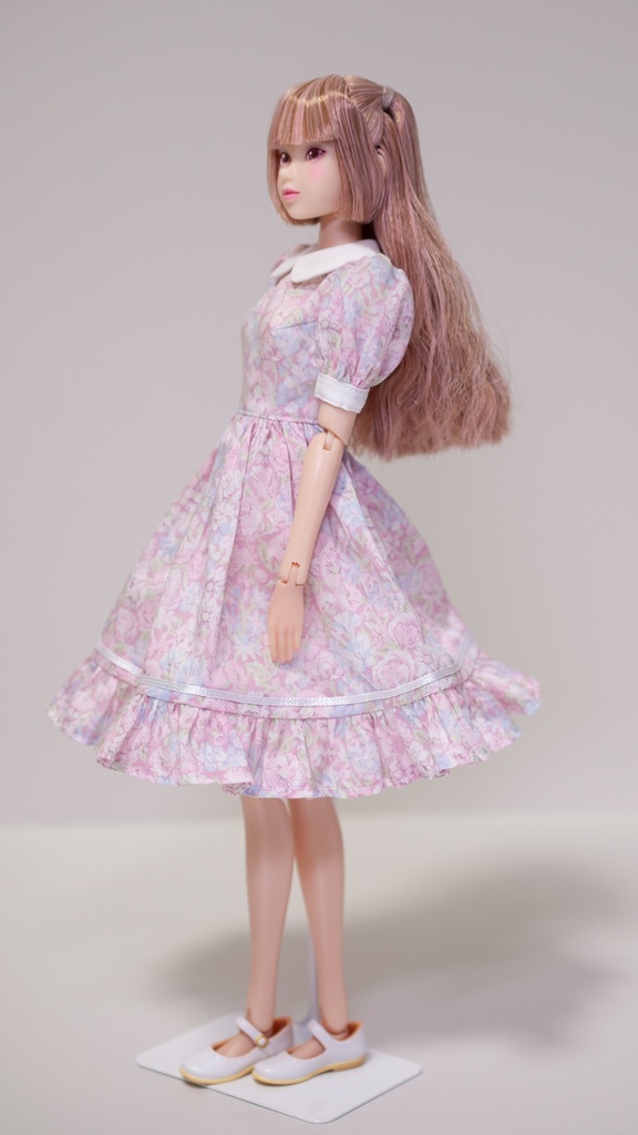 パフスリーブワンピース丸襟