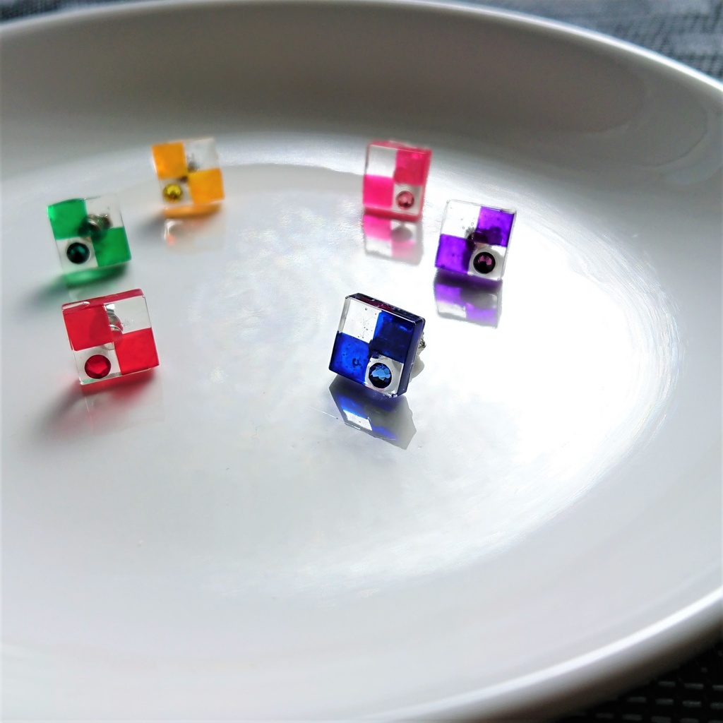 市松なむつごのピアス