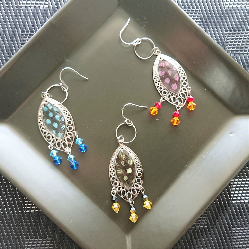 炎と雷と氷のフェザーピアス