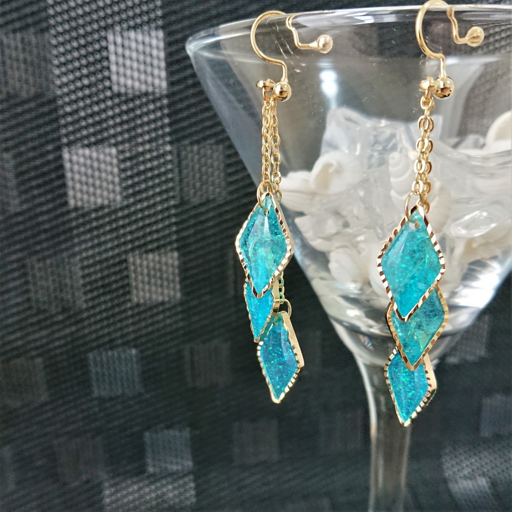 うつぼの兄弟のピアス