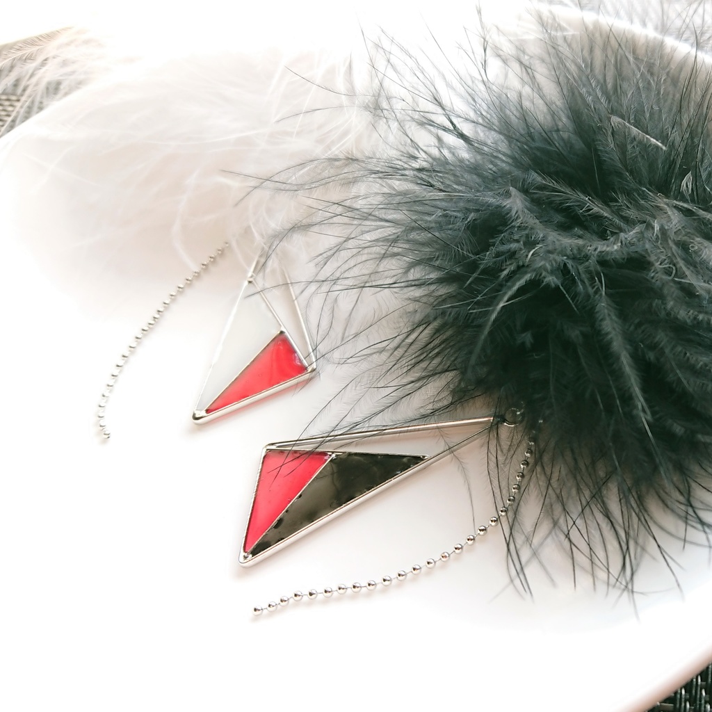 玉犬のファーピアス