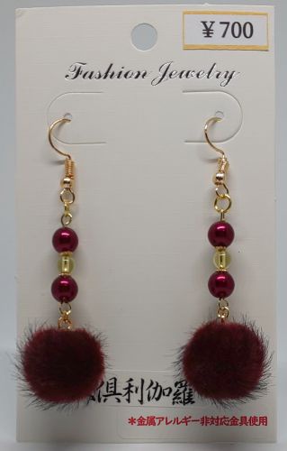 イメージピアス(ボンボン)