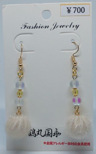 イメージピアス(ボンボン)