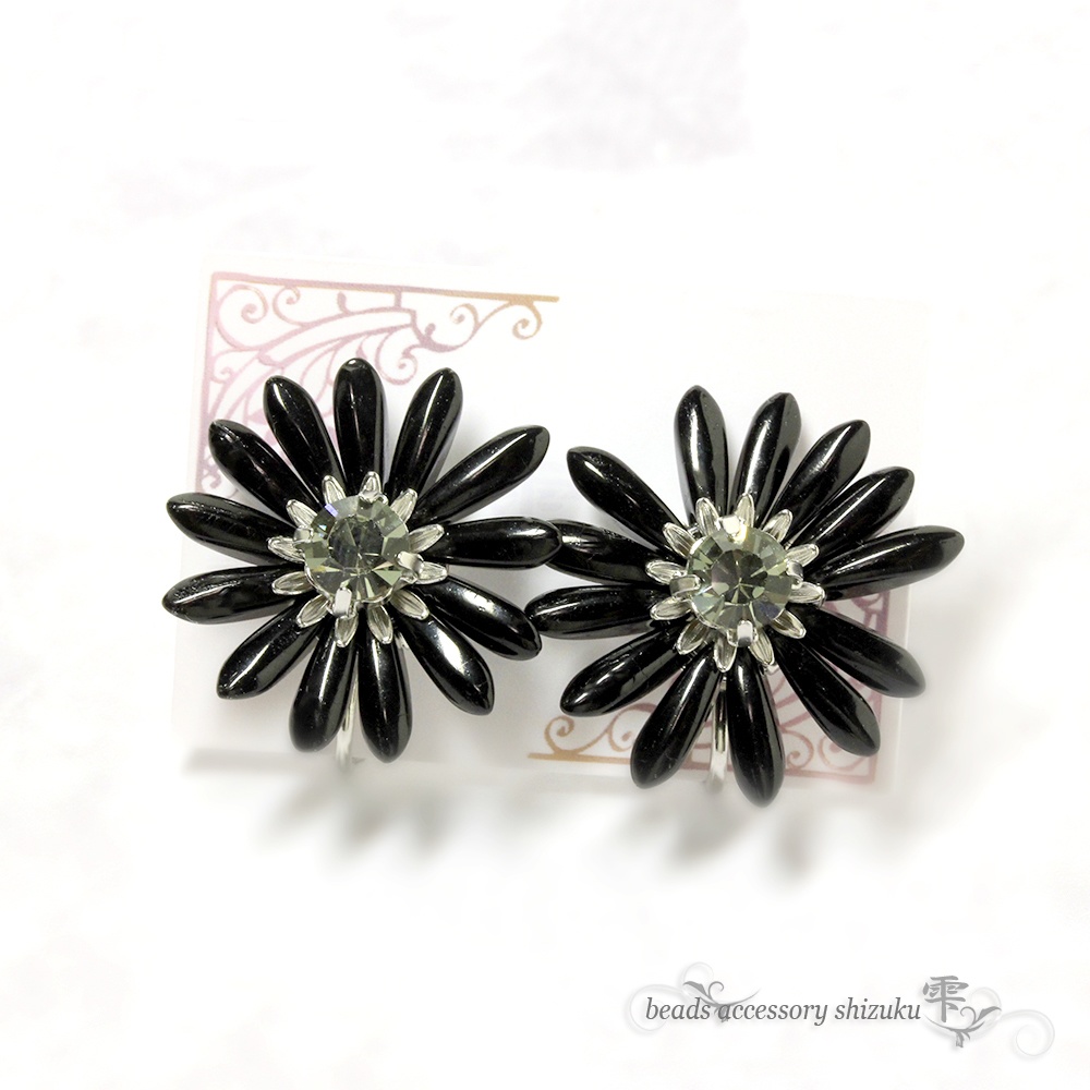 フラワーイヤリング