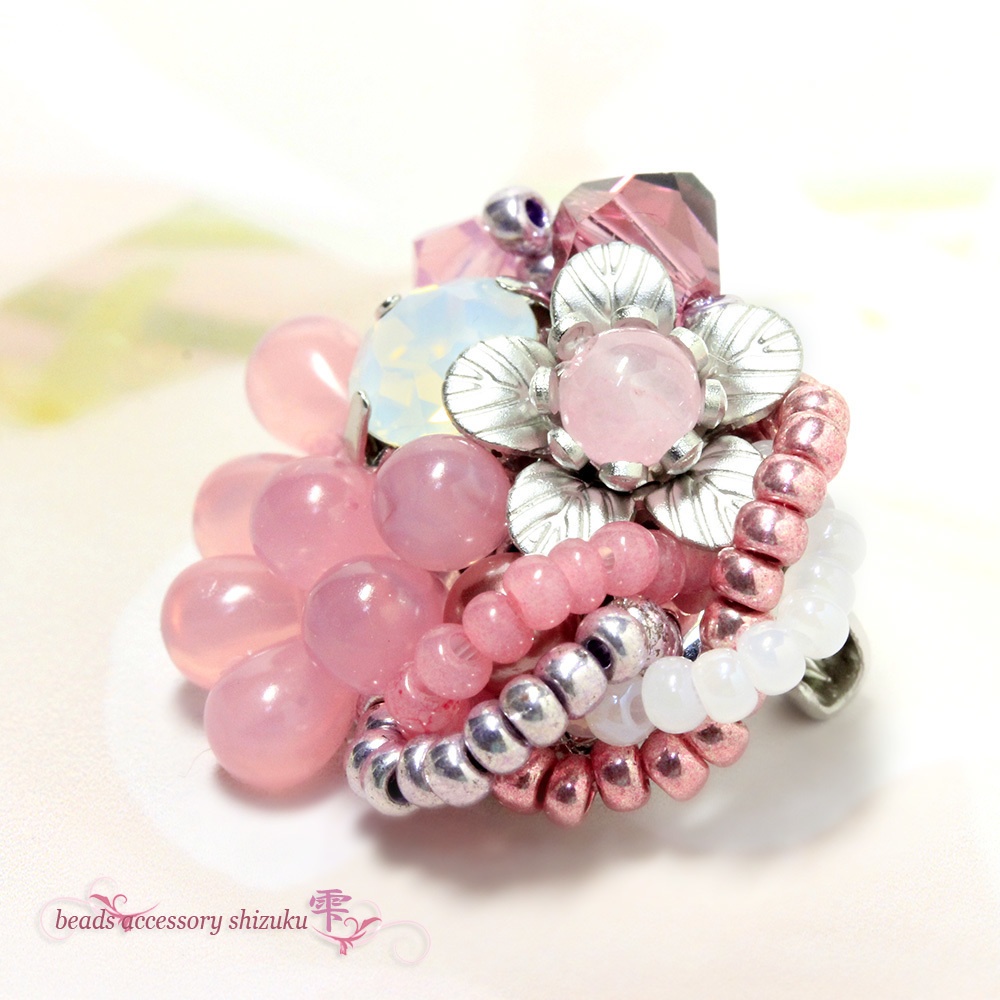 フラワーミニブローチ*ピンクカルセドニー