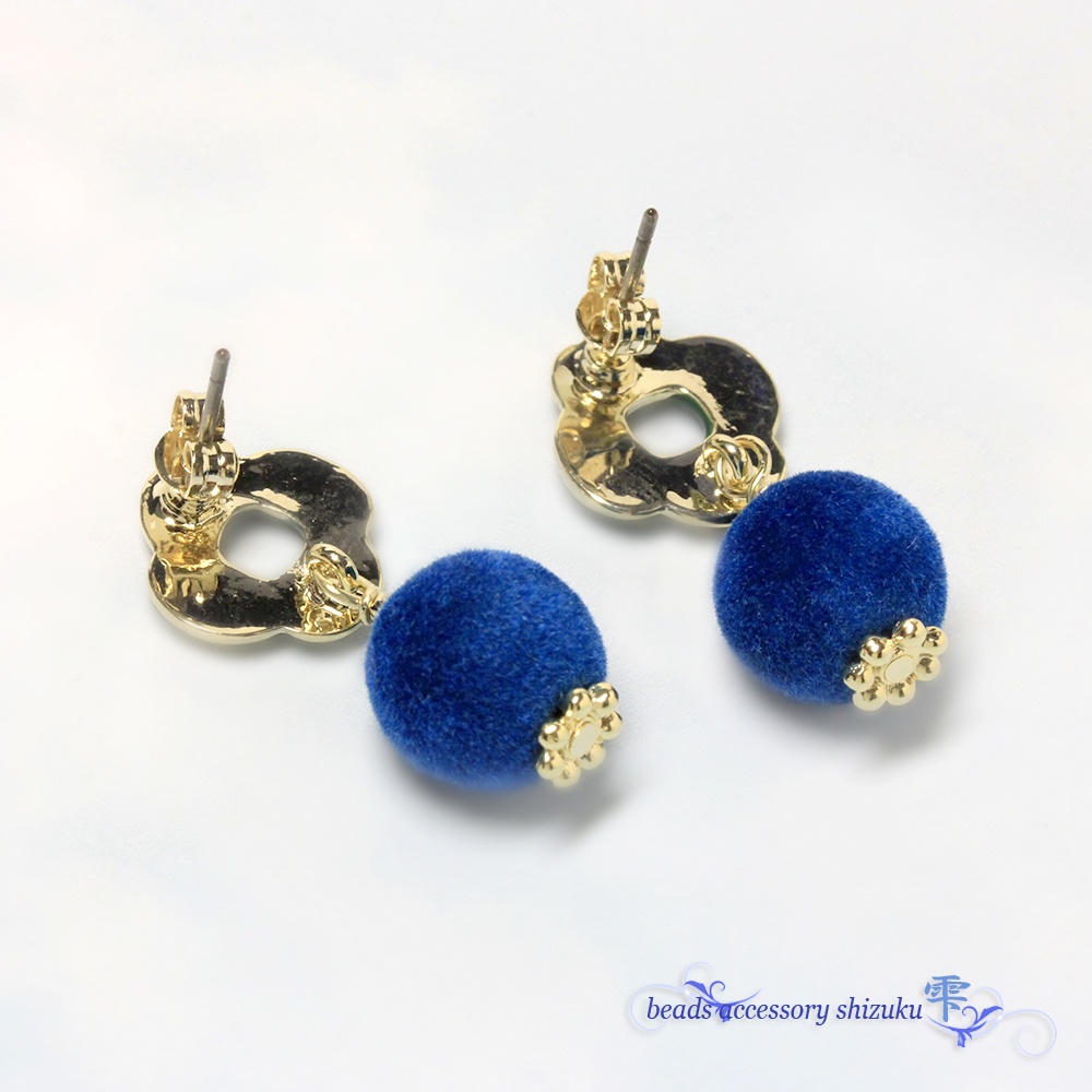 エポデザインピアス*フロッキーブルー