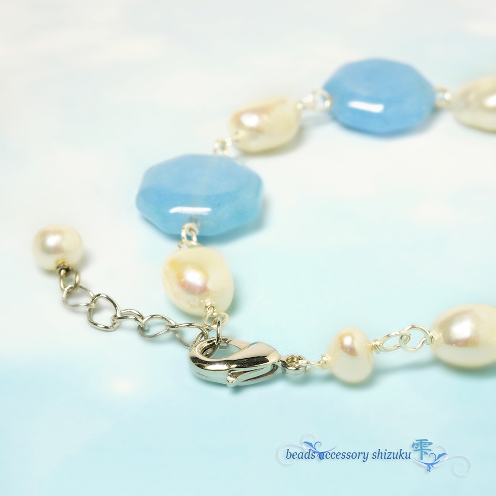 天然石と淡水パールのバイカラーブレスレット