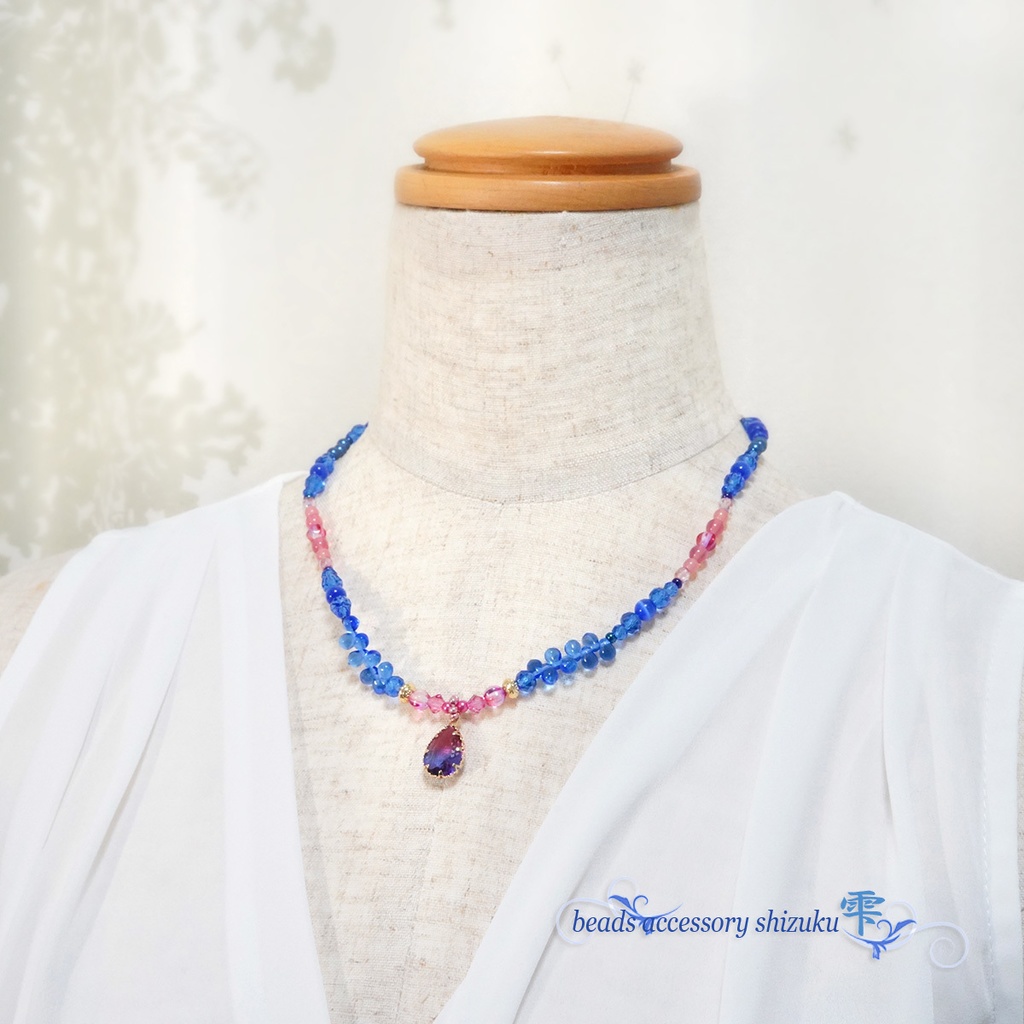 バイカラーしずくショートネックレス*Blue&Pink