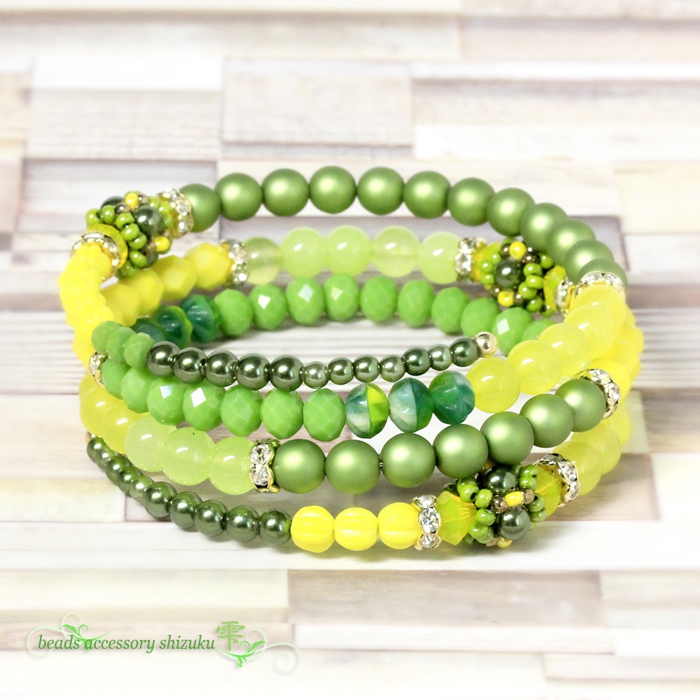 3連コイルブレスレット*萌黄