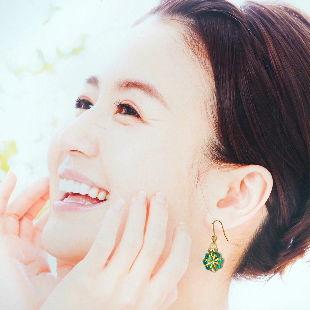 アンティーク調フラワー ピアス/イヤリング*ブルー×ホワイトカルセドニー