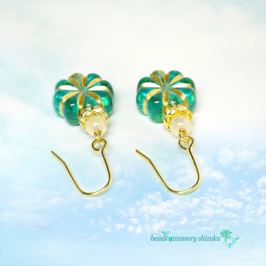 アンティーク調フラワー ピアス/イヤリング*ブルー×ホワイトカルセドニー