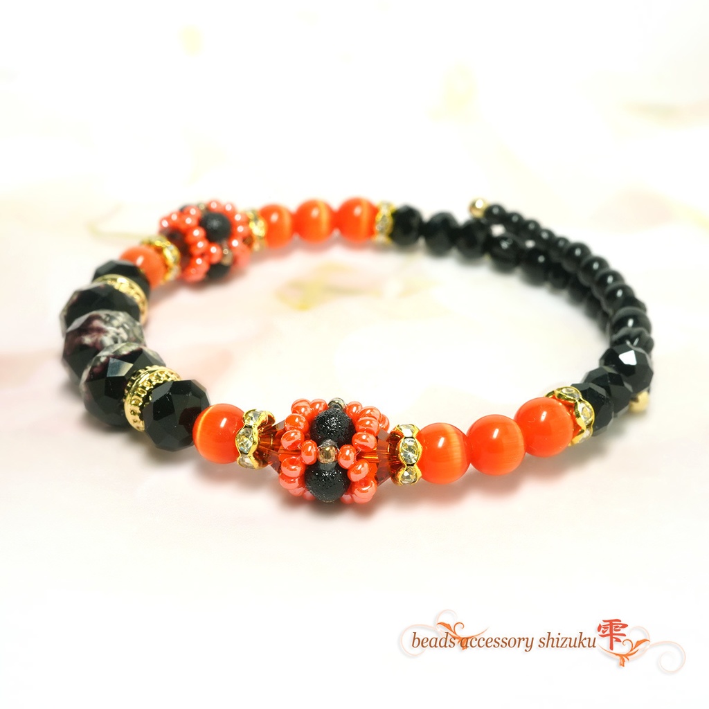 【蓄光】とんぼ玉コイルブレスレット*Bkack&Orange
