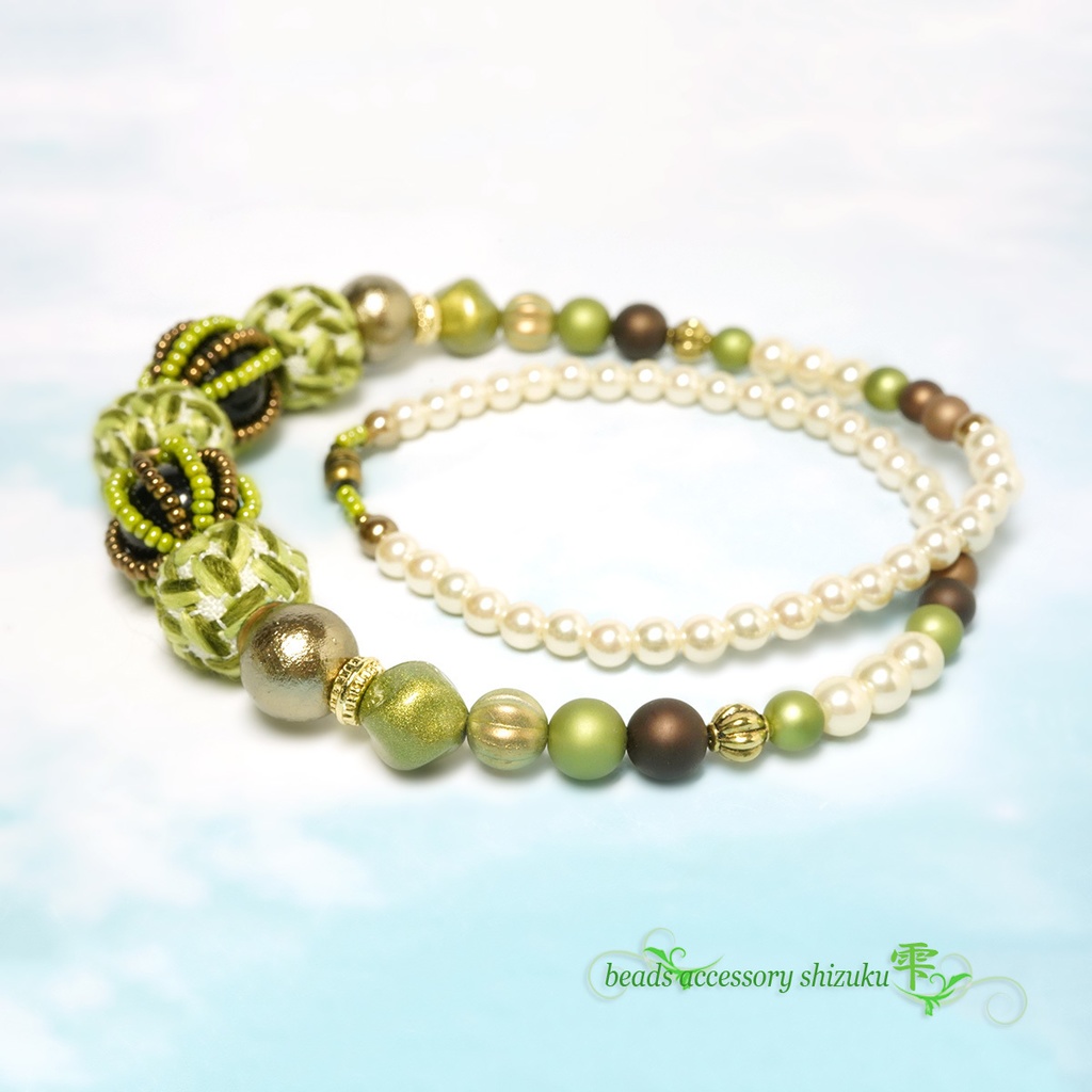 ファブリックビーズボール ショートネックレス*ピスタチオ