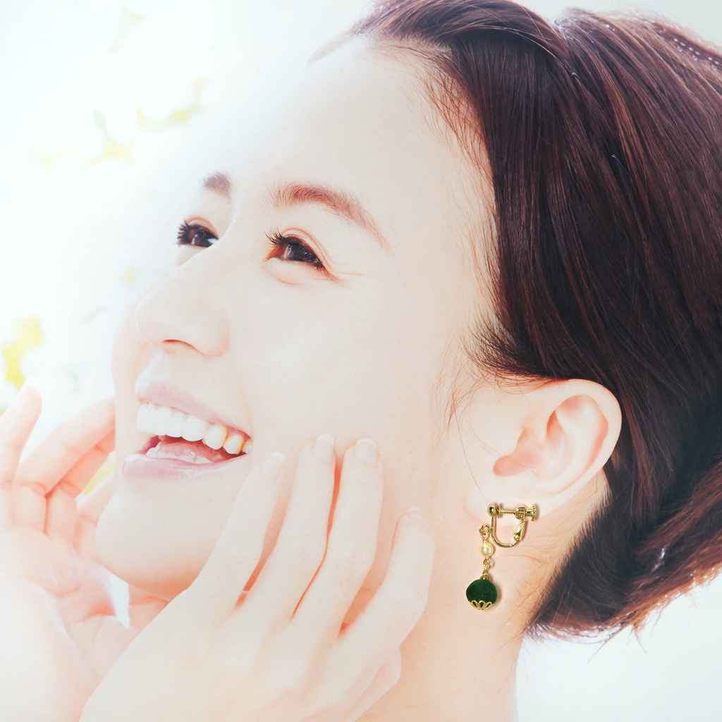 冬緑のフロッキーイヤリング/ピアス