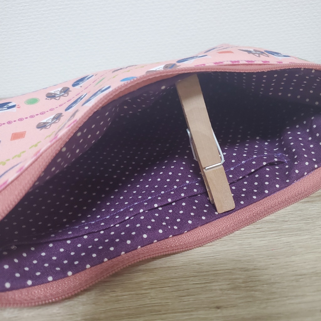 🐈25cmファスナーのポシェットにもできる2-WEYポーチ(ピンク)🍆🐬送料込み