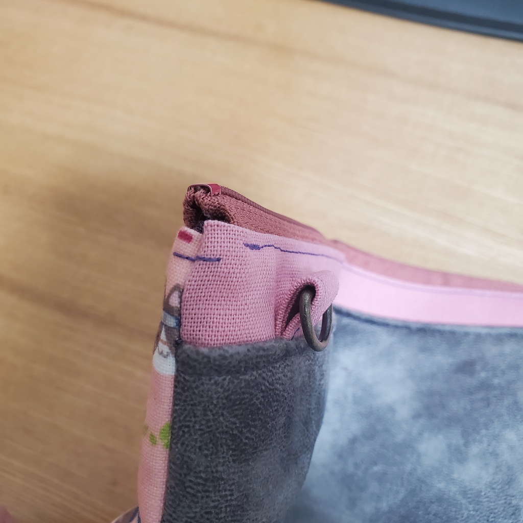 🐈25cmファスナーのポシェットにもできる2-WEYポーチ(ピンク)🍆🐬送料込み