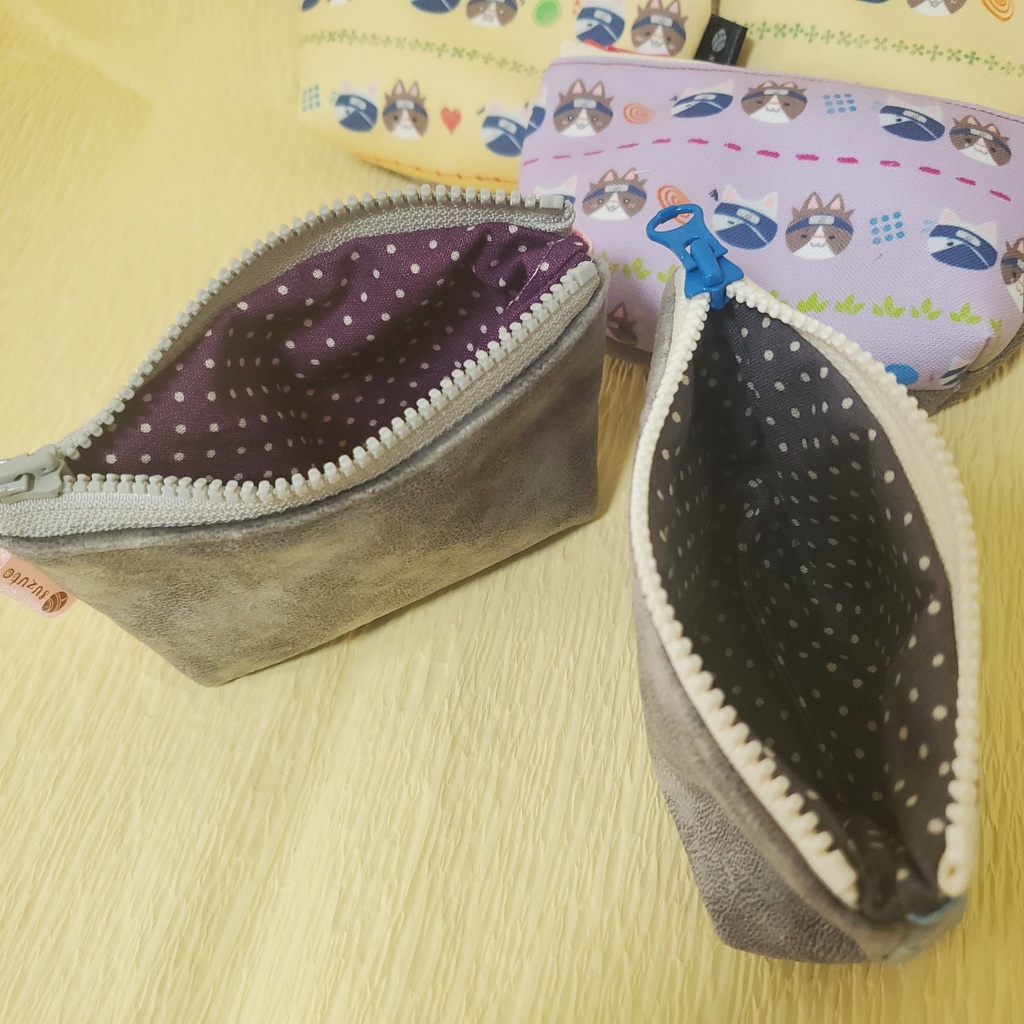 2022🌸ネコチャン柄のポーチ、どれかが届くガチャ🍆🐬