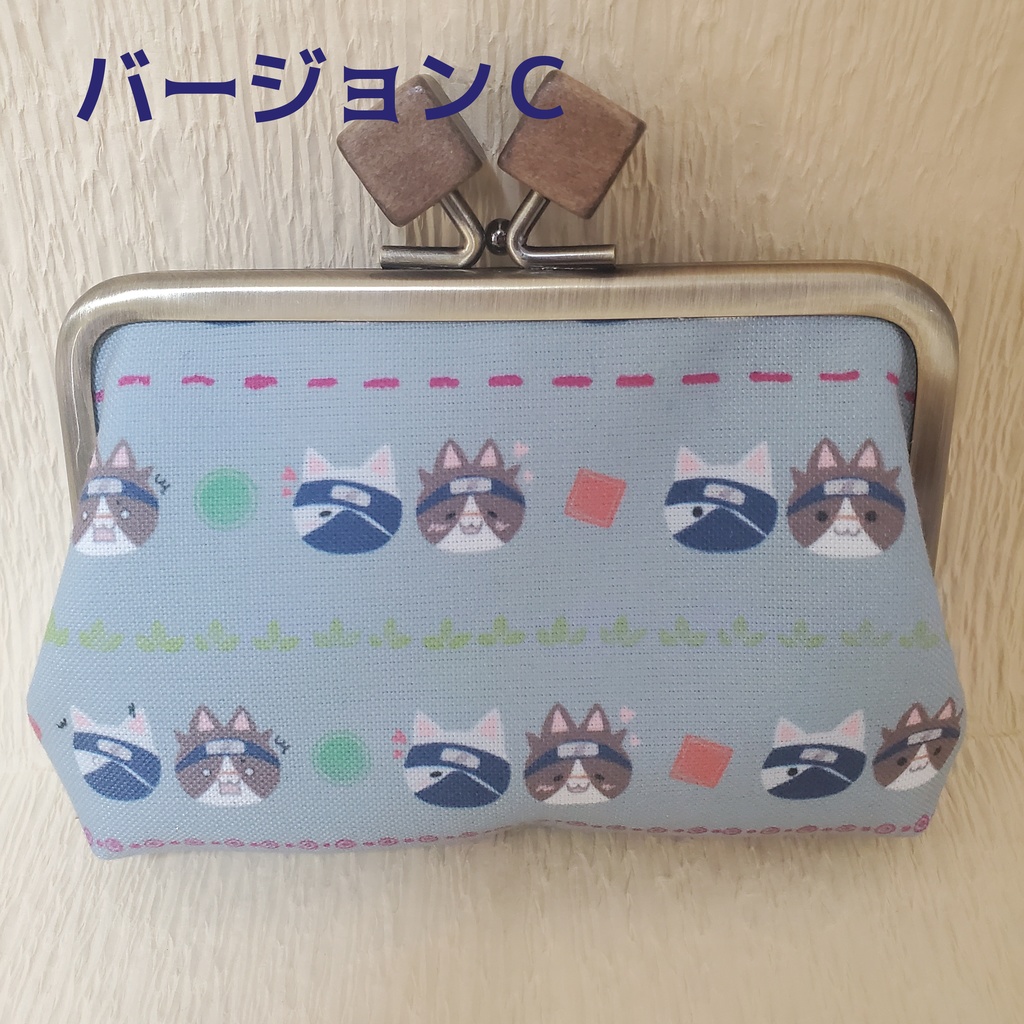 2022🌸ネコチャン柄の12cm/角型のがま口🍆🐬