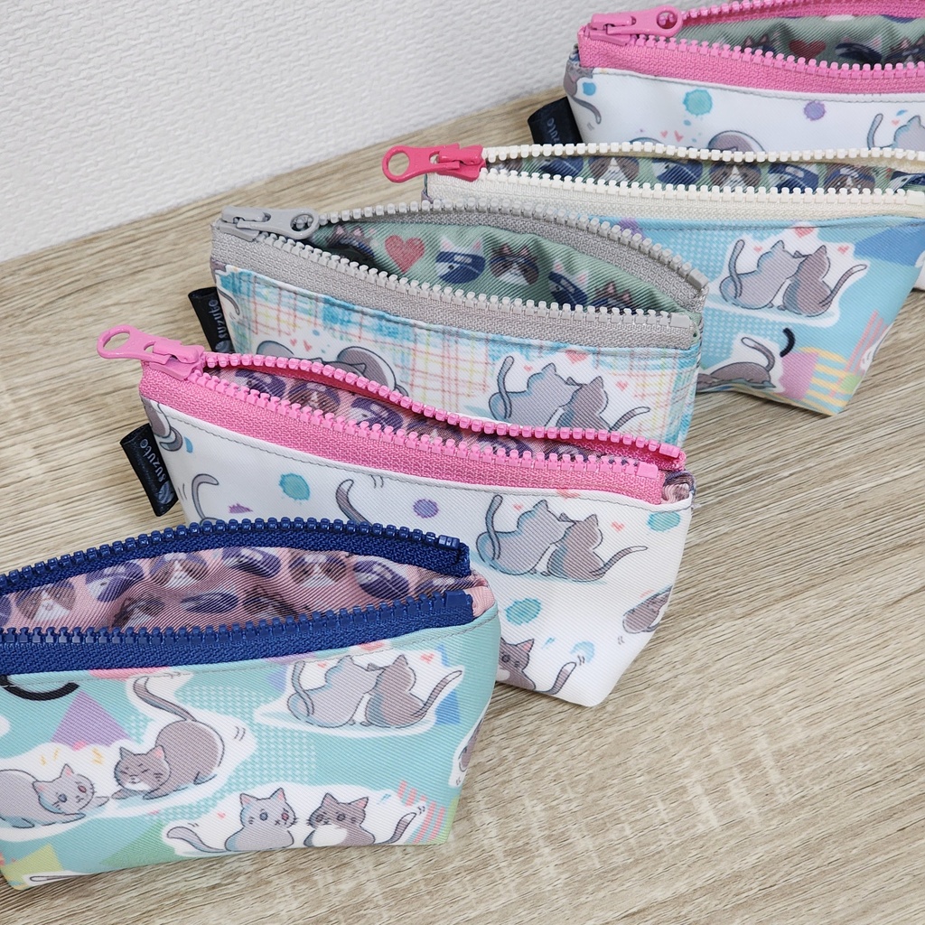 2023🌸ネコチャン柄のポーチ、どれかが届くガチャ🍆🐬