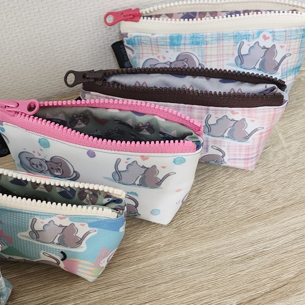 2023🌸ネコチャン柄のポーチ、どれかが届くガチャ🍆🐬