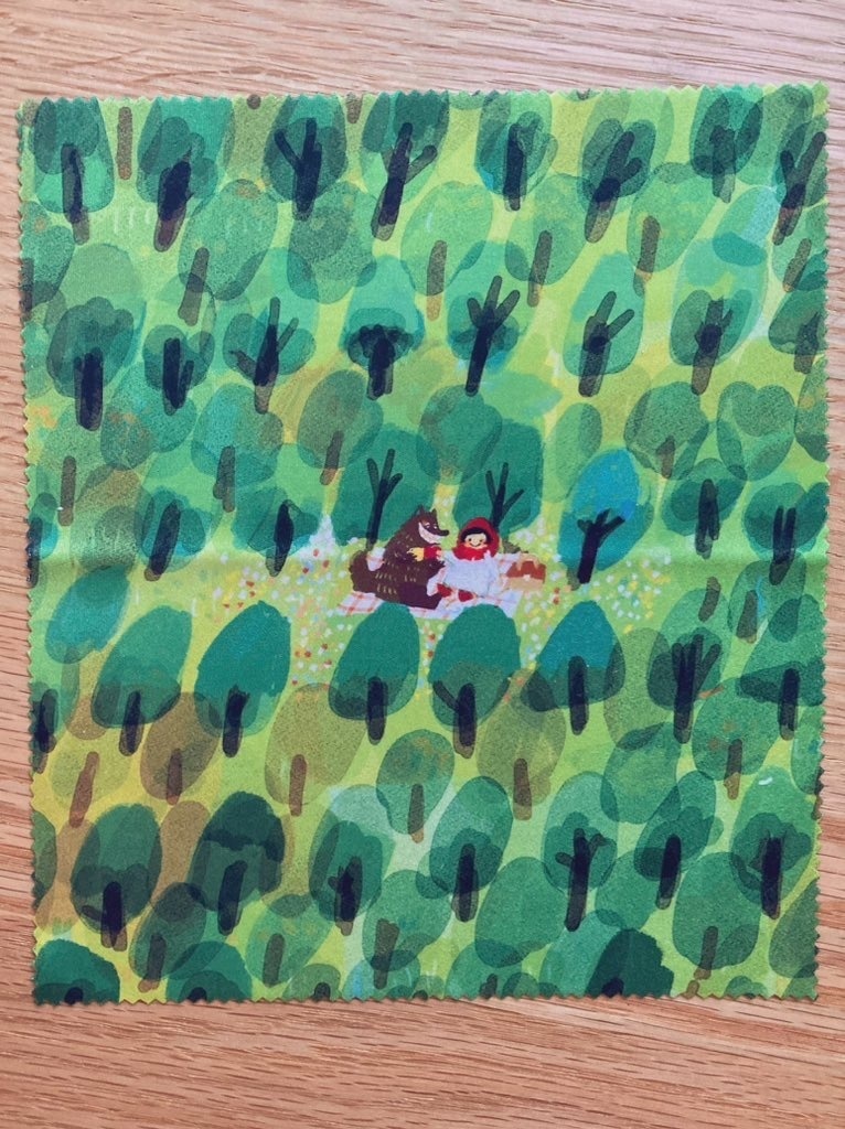 ピクニックは森で メガネ拭き