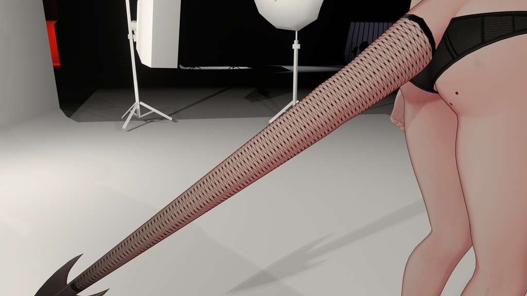 Fishnet tail warmer for Uruki