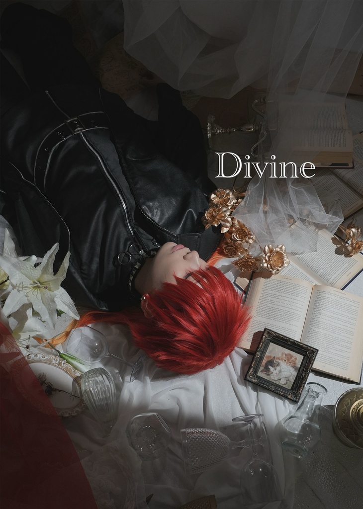 Divine/Instic