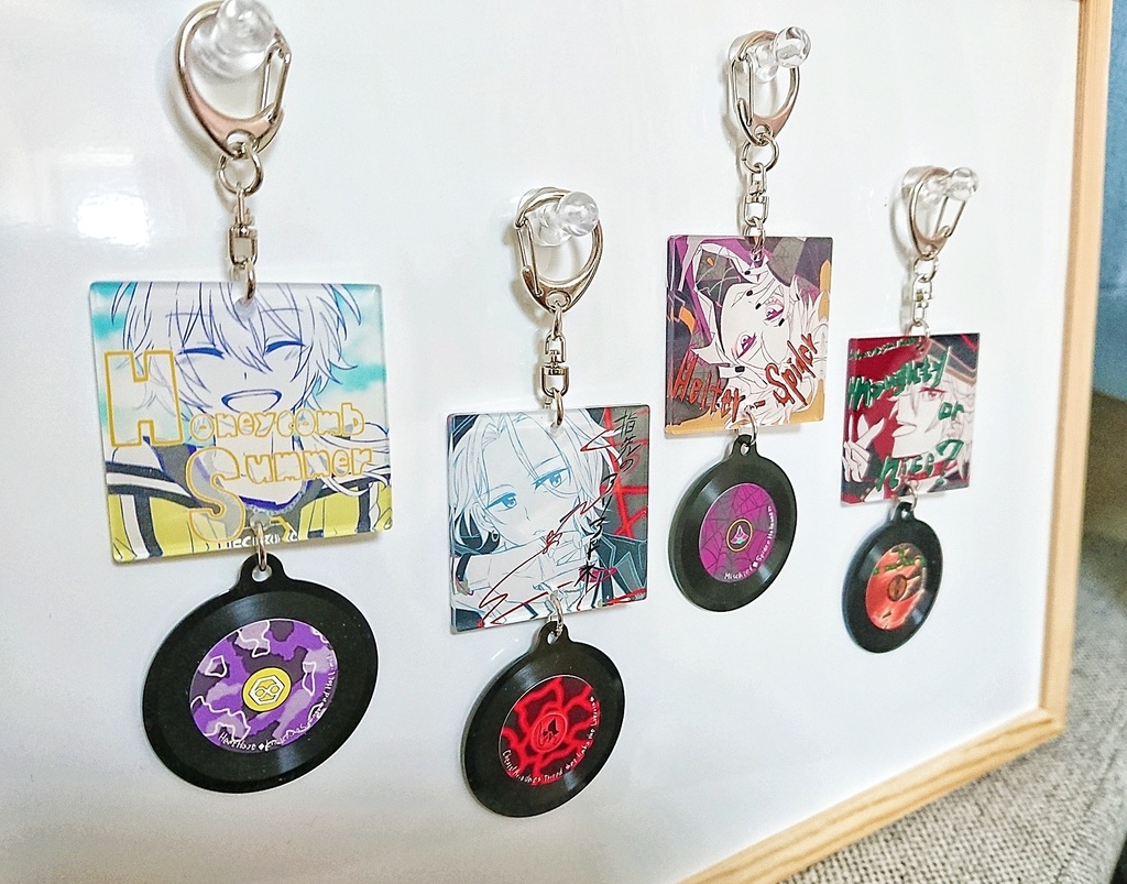 Crazy:B レコード風アクリルキーホルダー