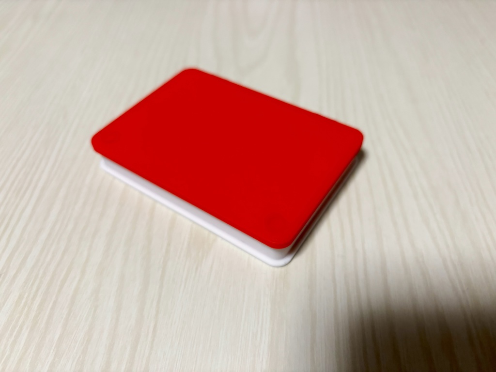 ストレージの隙間に収まるカウンターケース