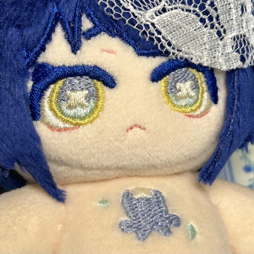 夜漂うクラゲの子