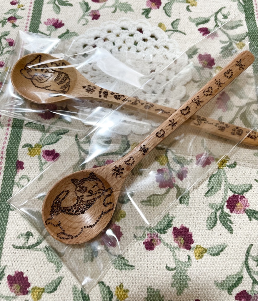 木製猫柄スプーン(2点セット)1
