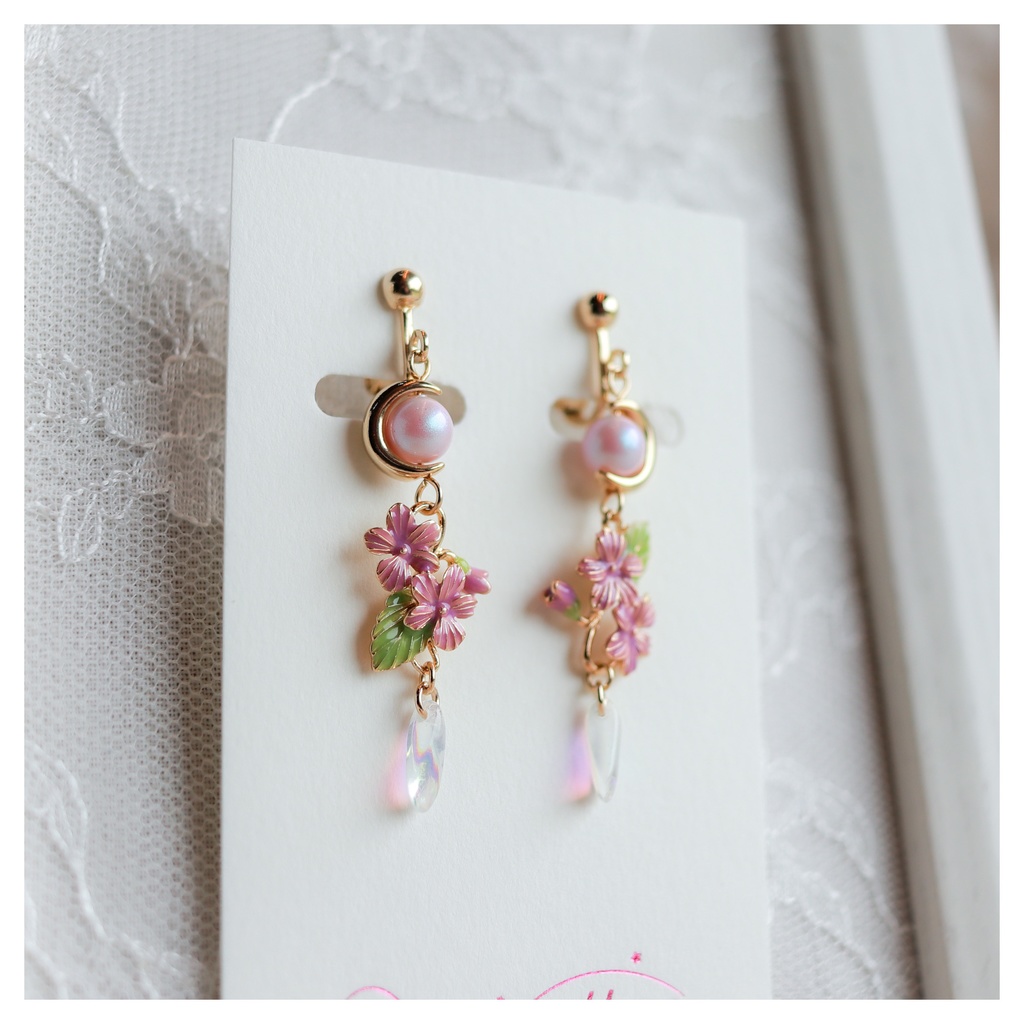 ヒュトロダエウスイメージイヤリング(スミレ大)