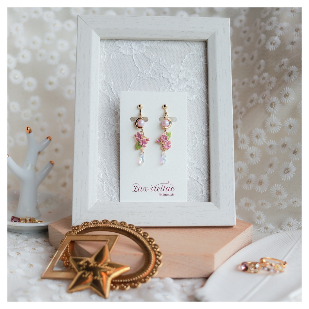 ヒュトロダエウスイメージイヤリング(スミレ大)