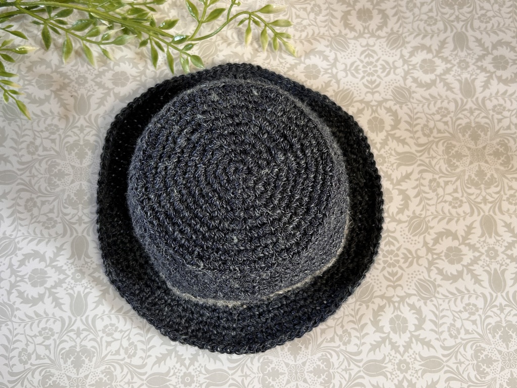 カッコイイ感じの夏ハット