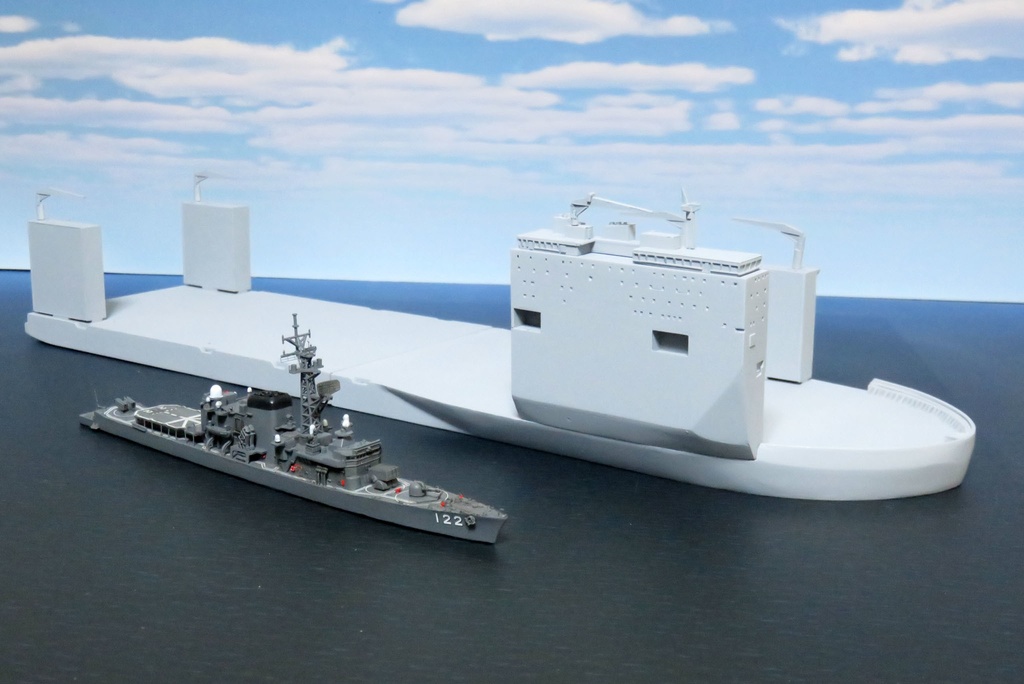 半潜水式重量物運搬船「ヴァンガード」1/700《商船/客船 28》