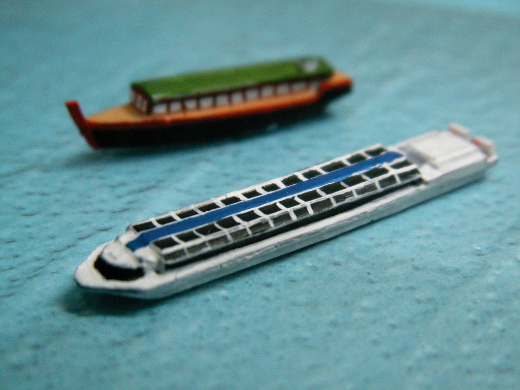 「川の客船」1/700《商船/客船 02》