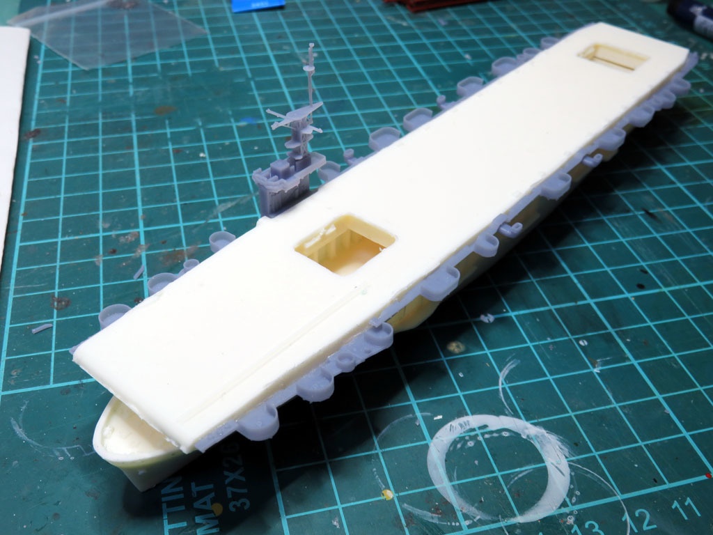 アメリカ海軍「カサブランカ」級護衛空母1/700《商船/客船 M02》