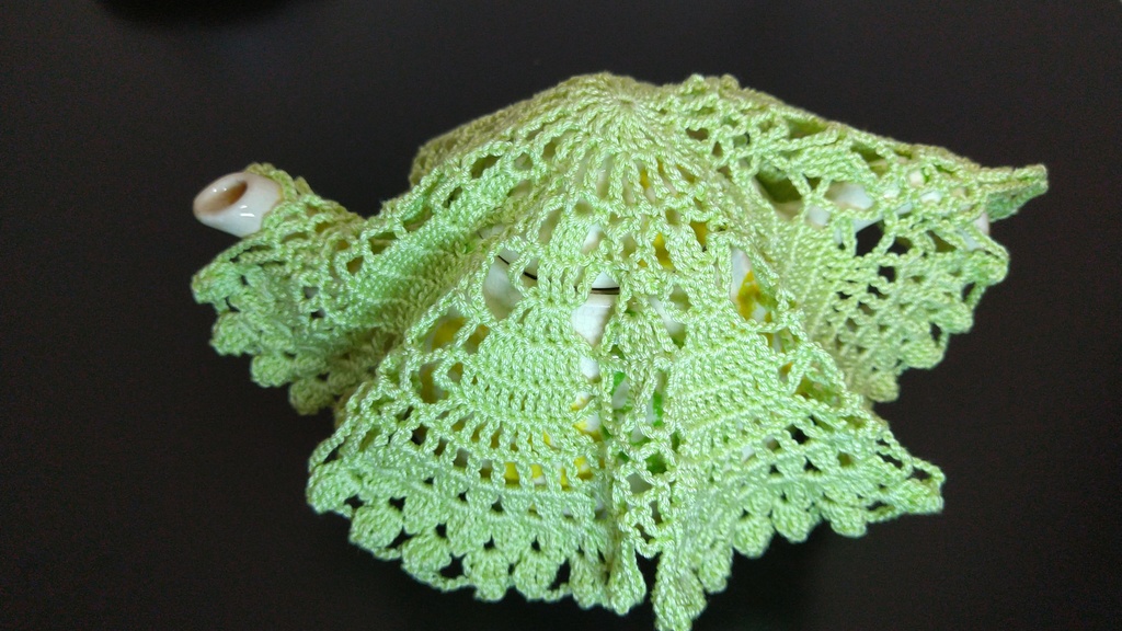 レース編みドイリー たっぷりフリル