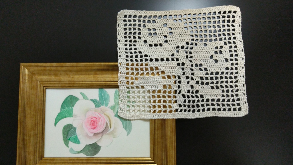 レース編みドイリー　ばらの方眼編み