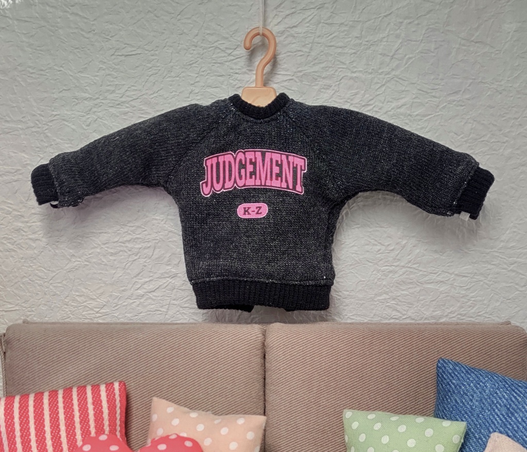 桐生一馬&真島吾朗フィギュア用ラグラントレーナ・ジャッジメントカズ君バージョン(黒&ピンク)