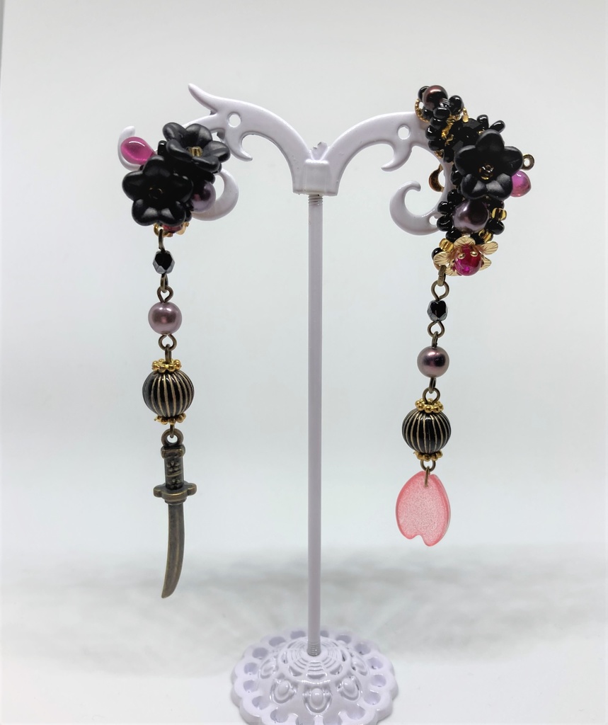 燭台切光忠イメージ　イヤーカフス