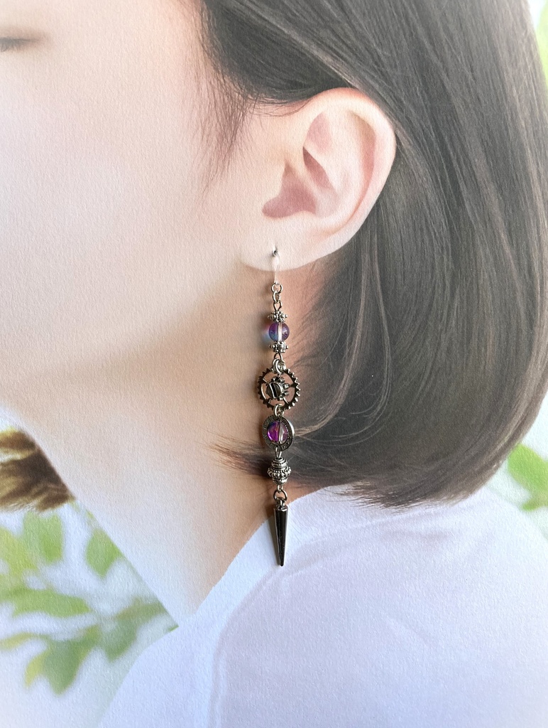 蝶と歯車の耳飾り (宵の雫)