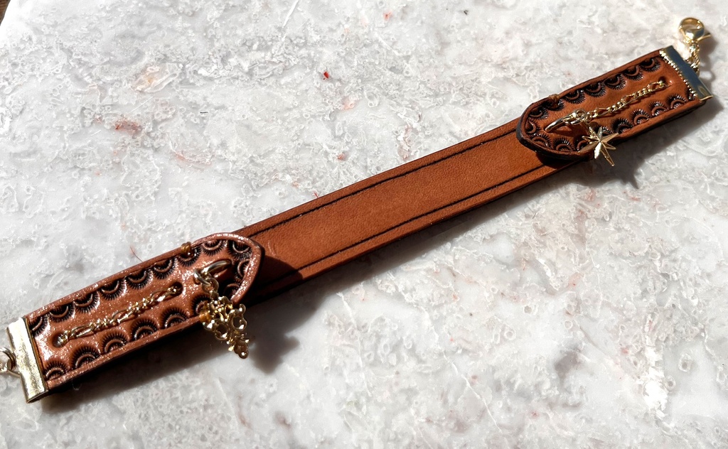 【原神】本革ブレスレット(アルハイゼン・カーヴェイメージチャーム付け替え可能)