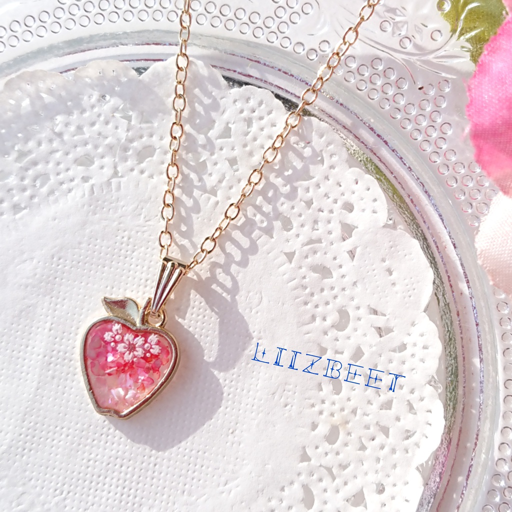 再販*りんごのプチネックレス