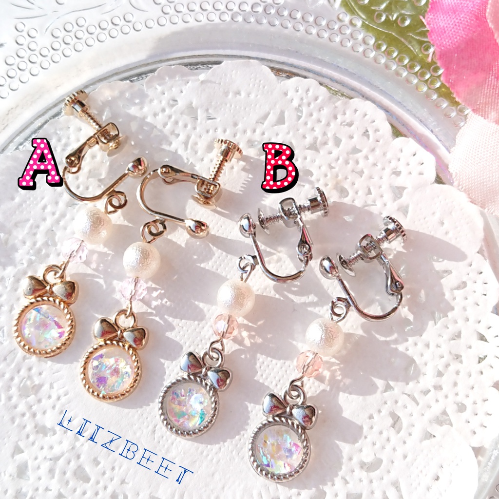 大人かわいいきらめくイヤリング