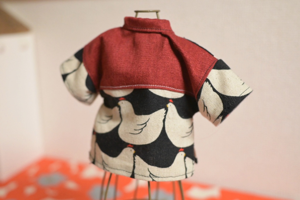 ワンコイン✴︎北欧風にわとり柄シャツ🐓!