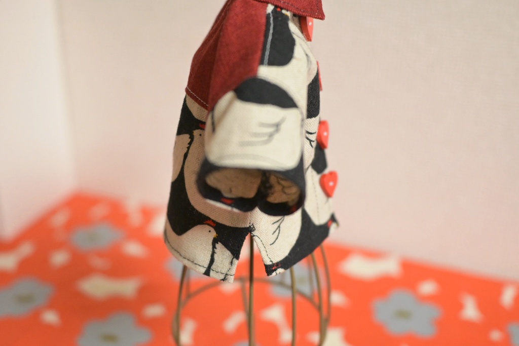 ワンコイン✴︎北欧風にわとり柄シャツ🐓!